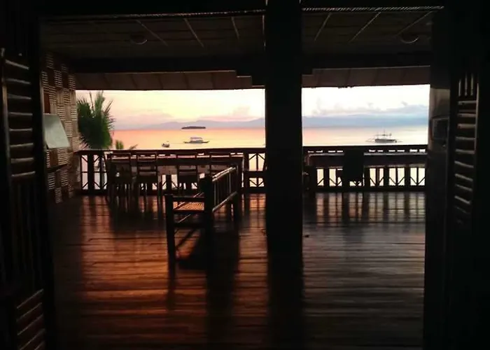 Susan's Seaview Moalboal