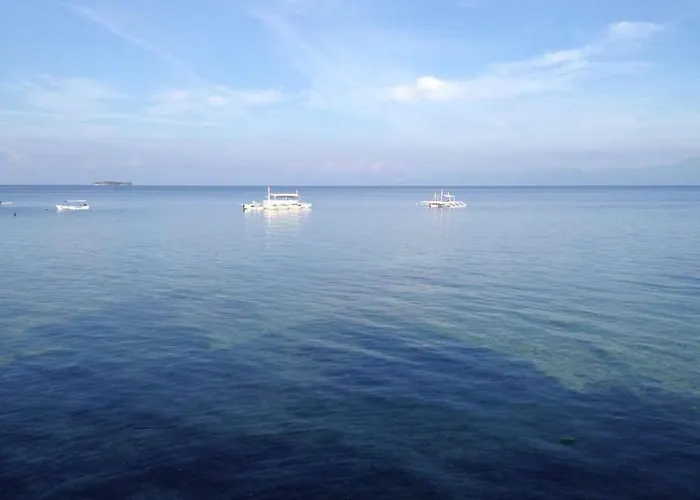 Susan's Seaview Resort
