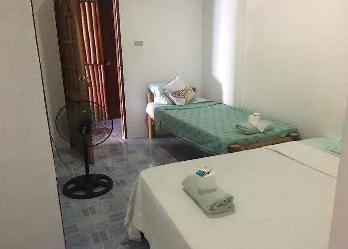Susan's Seaview Resort